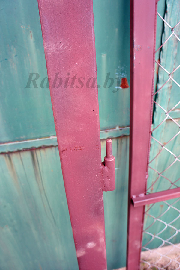 Калитка с заваренными завесами