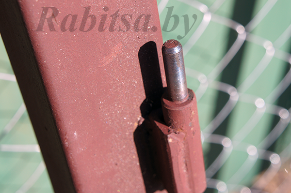 Ворота из сетки рабица, вид завеса